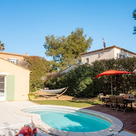 Holiday home Avec Piscine Sur Le Golf Beziers