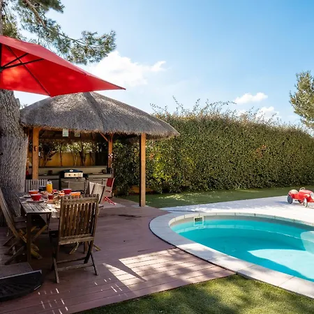 Holiday home Avec Piscine Sur Le Golf *
