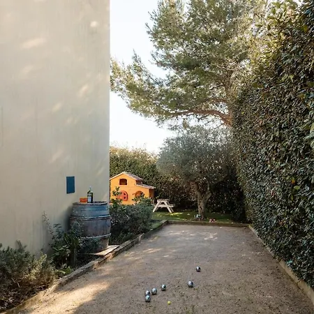Avec Piscine Sur Le Golf *