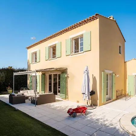 Avec Piscine Sur Le Golf Holiday home *